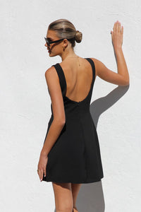 Kyrie Kleid SCHWARZ im modernen Stil