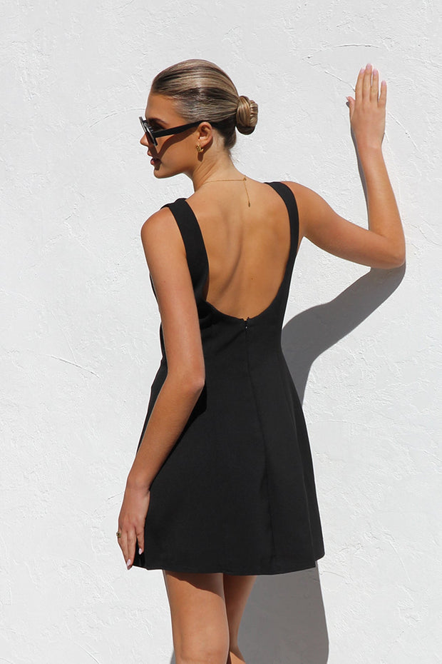 Kyrie Kleid SCHWARZ im modernen Stil