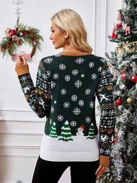 Lässiger, bestickter Strickpullover mit Rundhals – Winterschneeszene