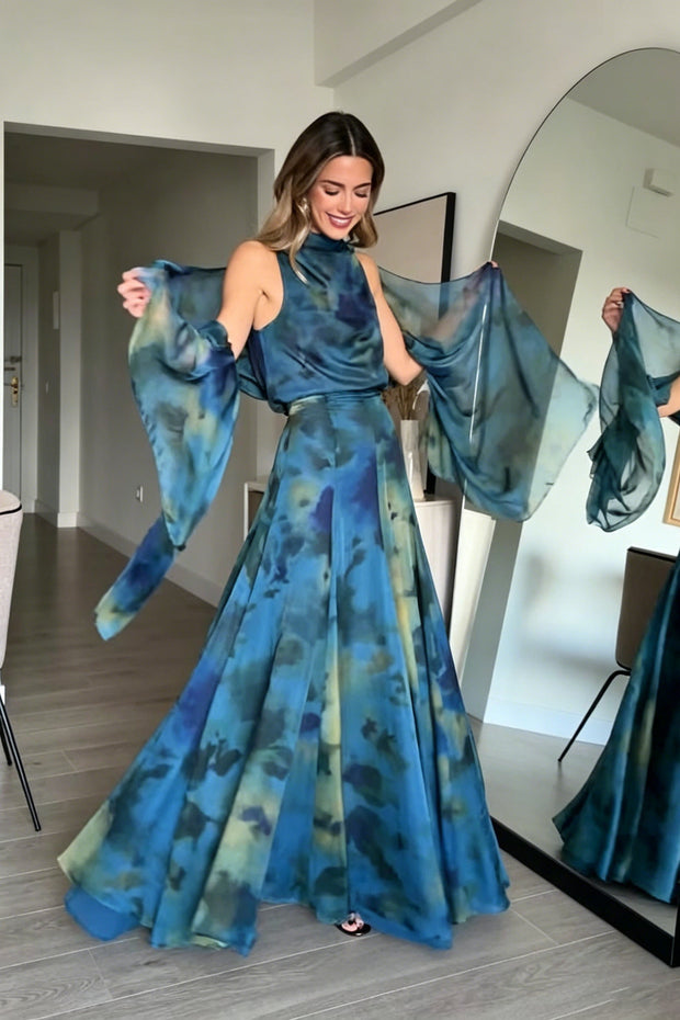 Elegantes cremefarbenes plissiertes Maxikleid