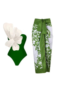 Grünes Badeanzug-Set mit Perlen- und Blumenverzierung im modernen Stil