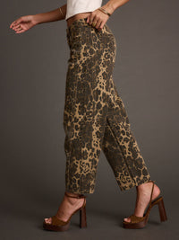 Retro Western Leoparden-Jeans mit weitem Bein im modernen Stil