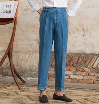 Hose aus Denim mit doppelten Bundfalten und geradem Schnitt