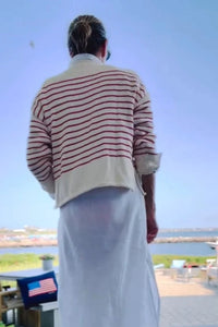 Pullover mit Hummer-Motiv in Creme und Rot gestreift im modernen Stil