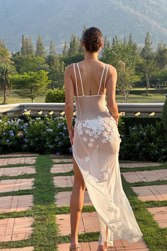 Soft Allure Tüll 3D Blumen Spaghettikleid im modernen Stil