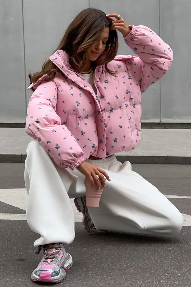 Steppjacke mit Blumenmuster im modernen Stil