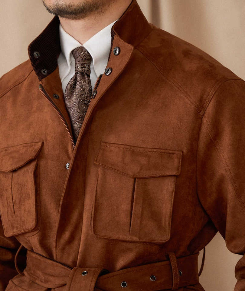 Jacke aus Kunstwildleder mit Gürtel und Safari-Details