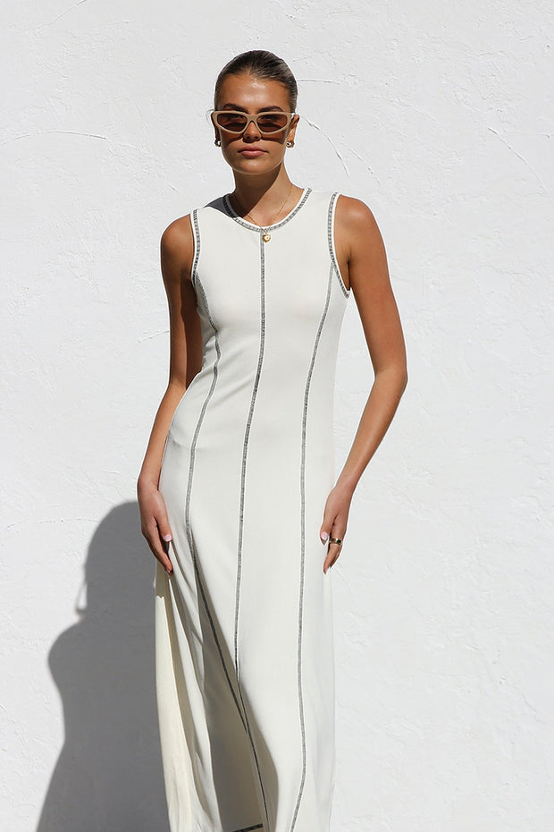 Ariana Kleid CREME im modernen Stil