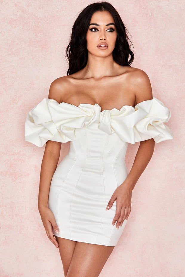 Perfektes figurbetontes Kurzes Kleid