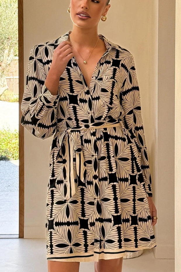 Langärmeliges A-Linien-Kleid für den Urlaub im modernen Stil