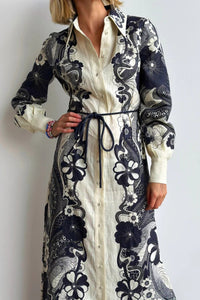 Kleid mit hoher Taille und Knopfleiste im modernen Stil