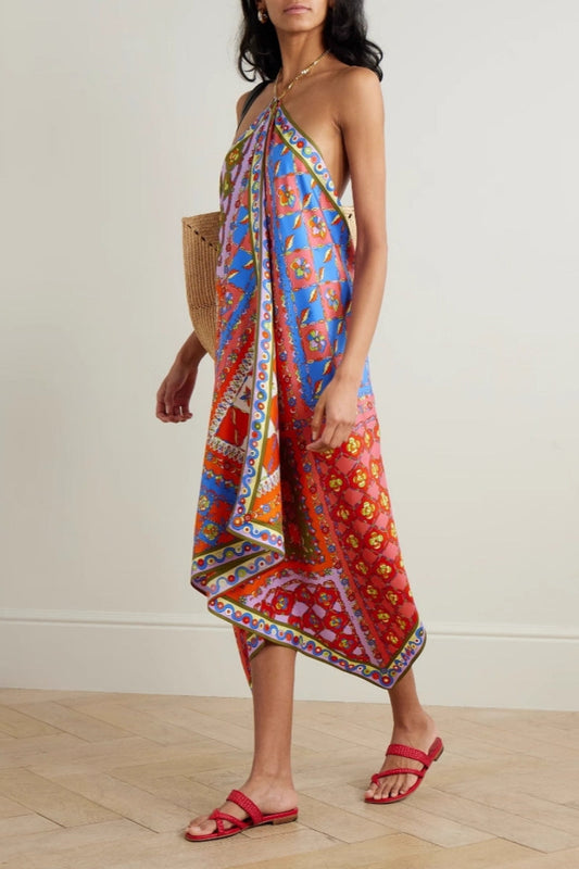 Neckholder-Neck-Kleid mit asymmetrischem Schnitt