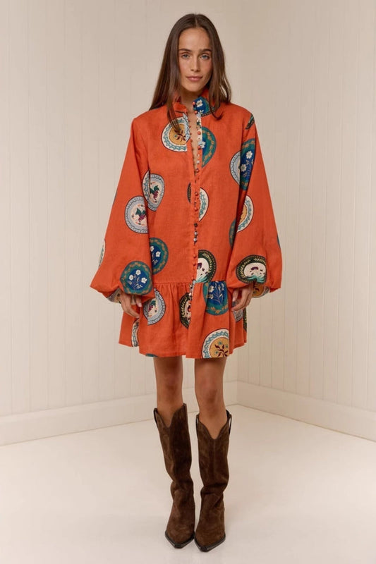 Patchwork-Kleid mit Stehkragen im modernen Stil