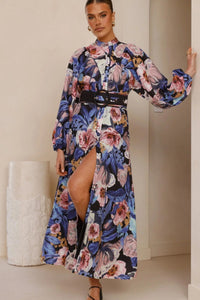 Lässiges Kleid mit Gürtel und Puffärmeln im modernen Stil
