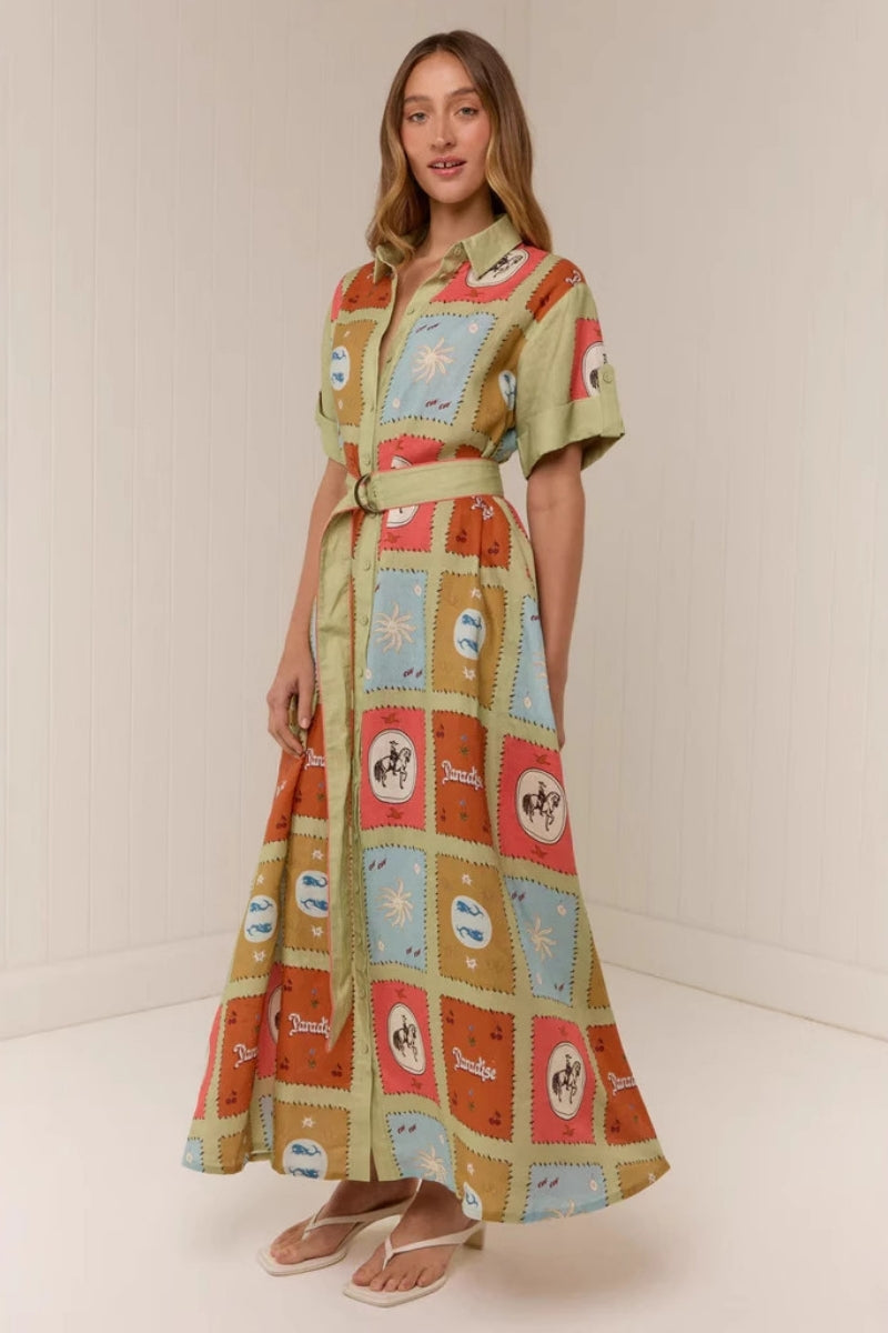 Leinenkleid mit Hemdkragen und langem Schnitt im modernen Stil