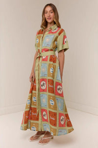 Leinenkleid mit Hemdkragen und langem Schnitt im modernen Stil