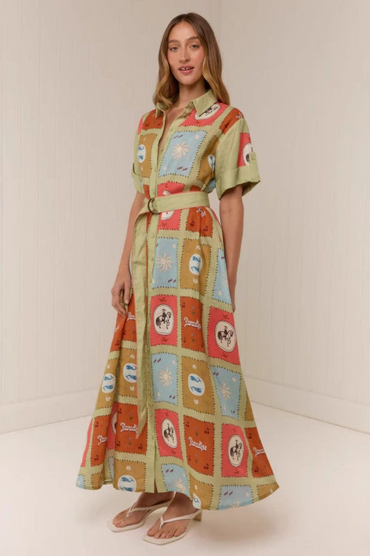 Leinenkleid mit Hemdkragen und langem Schnitt im modernen Stil