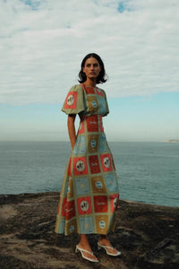 Leinen-Kleid mit Rundhals und Taillierung