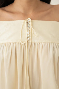 Cremiges Schulterfrei-Kleid