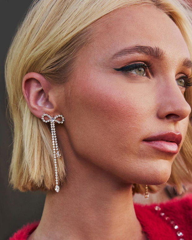 Final Touch Strass-Schleifenohrringe im modernen Stil