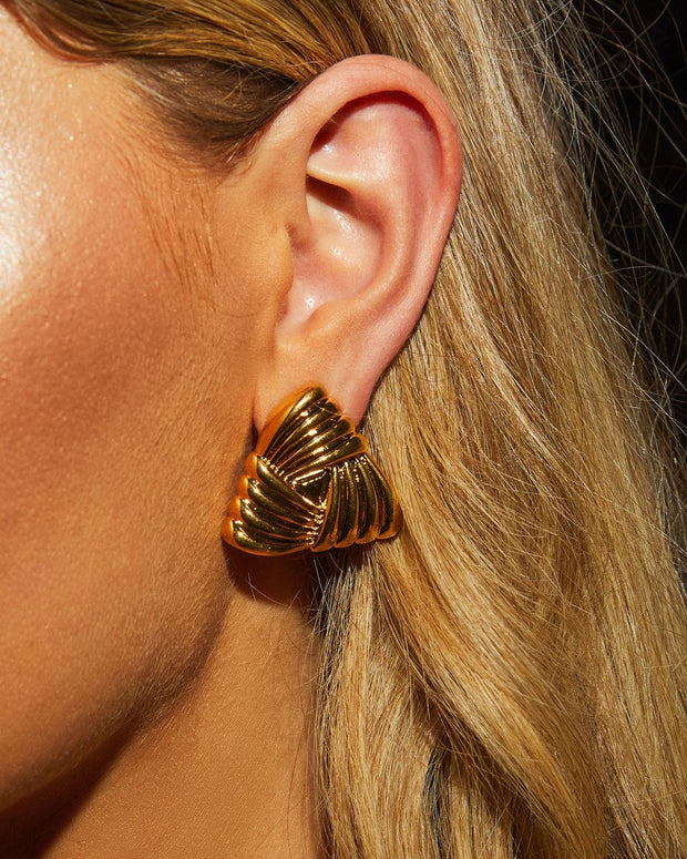Glam Time Dreieck-Steckerohrringe im modernen Stil