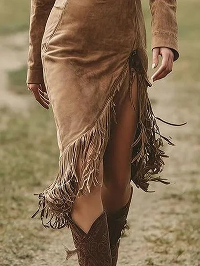Wildleder Midi-Kleid langärmelig und unregelmäßigem Fransen-Saum