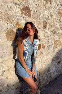 Angeline Blaue Weste im modernen Stil
