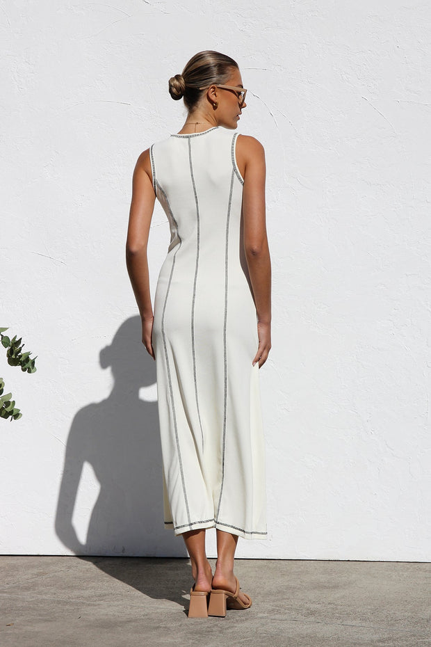 Ariana Kleid CREME im modernen Stil