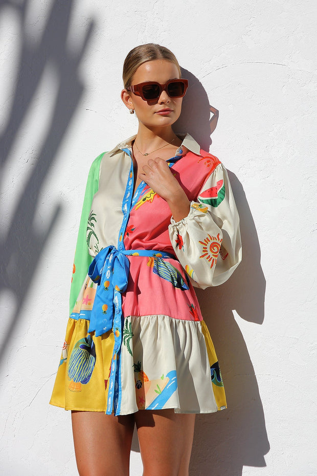 Ashanti Kleid im modernen Stil