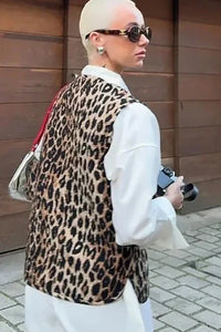 Weste mit Leopardenmuster im modernen Stil
