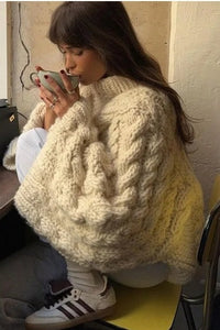 Pullover mit Glockenärmeln im modernen Stil