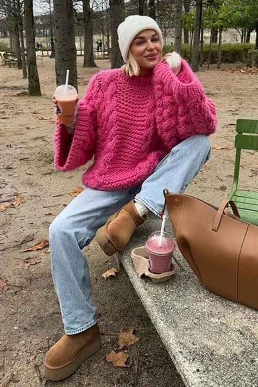 Pullover mit Glockenärmeln im modernen Stil