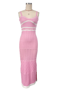 Esther – Gestricktes Langes Kleid mit Schlitz und Aussparungen