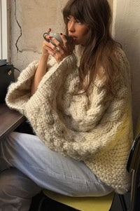 Pullover mit Glockenärmeln im modernen Stil