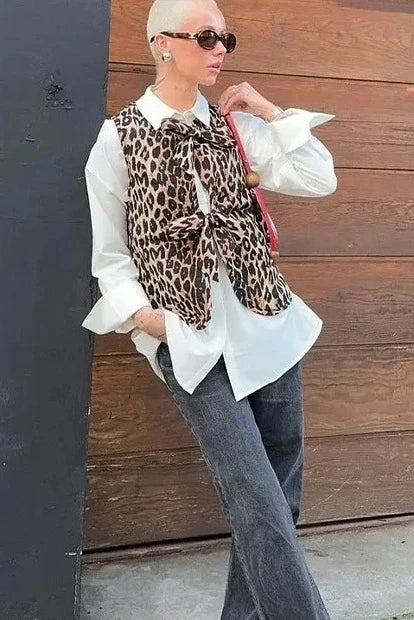 Weste mit Leopardenmuster im modernen Stil