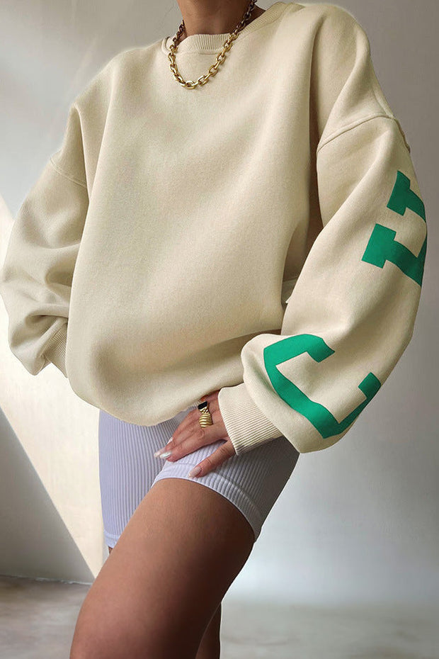 Hoodie mit Buchstaben-Grafik im modernen Stil