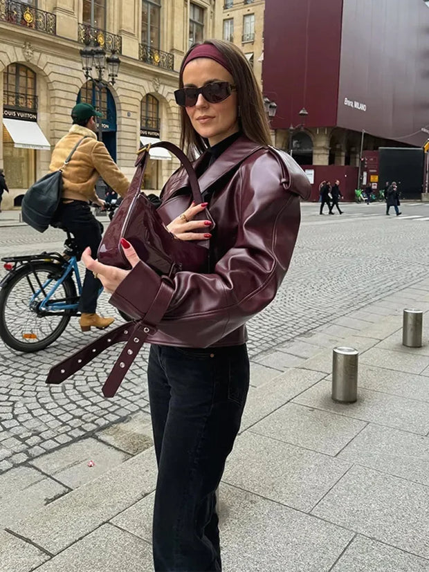 Zeitlose Lederjacke mit modernem Schnitt