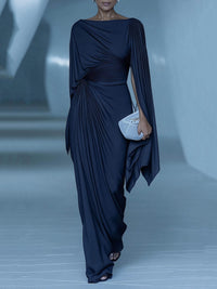 Dunkelblaues plissiertes Cape-Maxi-Kleid mit Drapierung im modernen Stil
