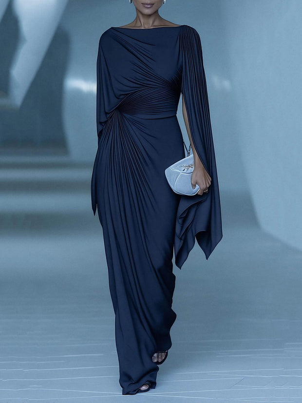 Dunkelblaues plissiertes Cape-Maxi-Kleid mit Drapierung im modernen Stil