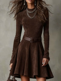 Vintage Mini-Kleid aus dunkelbraunem Wildlederimitat mit Stehkragen im modernen Stil