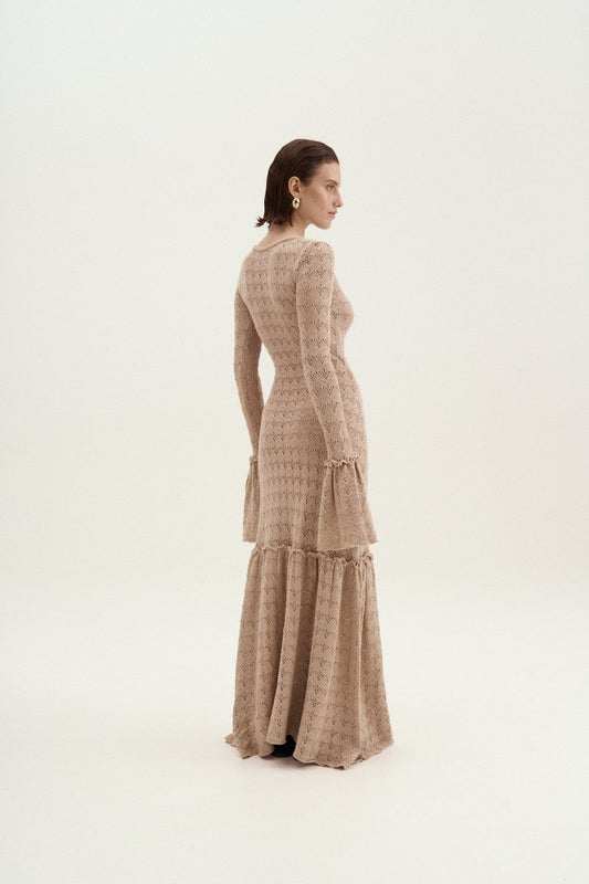Anna – Gestricktes Maxikleid mit Rundhals und ausgestellten Bündchen