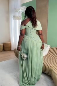Langes Kleid mit Falten in Minzgrün