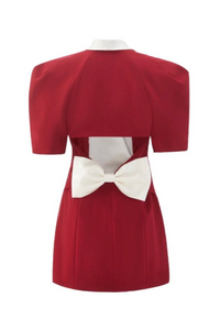 Elsie rückenfreies Minikleid mit V-Neck und Schleife