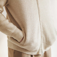 Strickjacke mit Rippstruktur und Reißverschluss