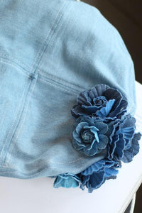 Baskenmütze aus Denim in Camellia-Optik im modernen Stil