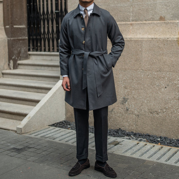 Trenchcoat aus Wollmischung mit Gürtel