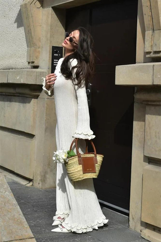 Clara – Langärmliges Maxi-Strickkleid mit Rüschen im modernen Stil