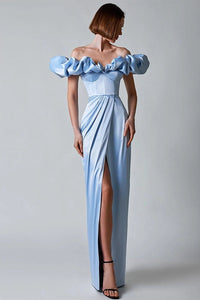 Schulterfreies Langes Kleid mit Schlitz und Kristallen