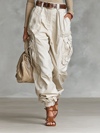 Enges Langarmshirt mit hohem Kragen und Cargo-Hose mit mehreren Taschen, zweiteiliges Set (ohne Gürtel)