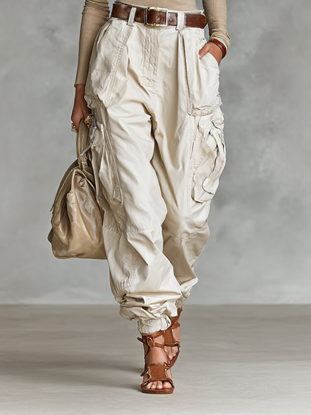 Enges Langarmshirt mit hohem Kragen und Cargo-Hose mit mehreren Taschen, zweiteiliges Set (ohne Gürtel)